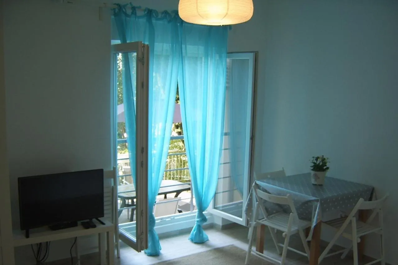 Apartments By The Sea Dramalj, Crikvenica - 5597 0*, Dramalj